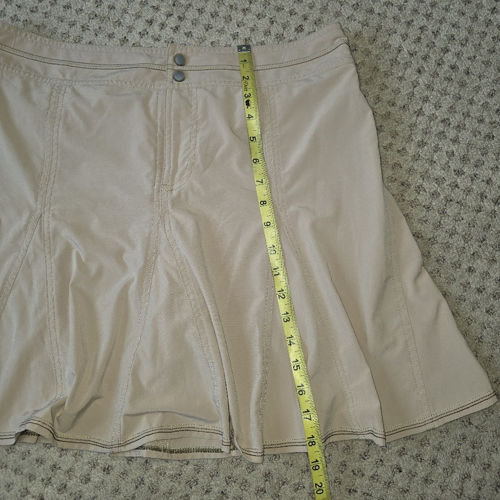 Title Nine Women's Beige Skort - Picture 7 of 9